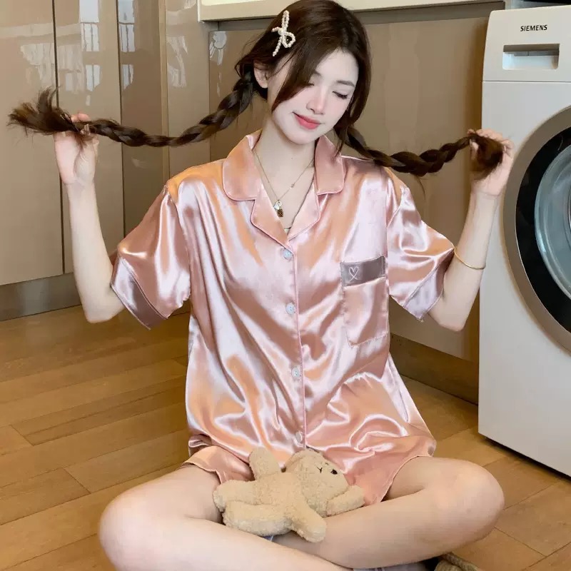 여름 여성 반팔 잠옷 아이스 실크 얇은 소재 학생용 루즈핏 하트 자수 인스타 스타일 홈웨어 투피스 세트